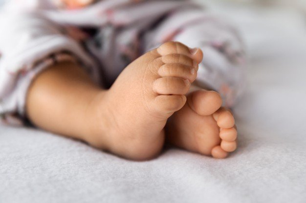 bebe-pezinho #Pracegover Foto: na imagem há os pés de um bebê