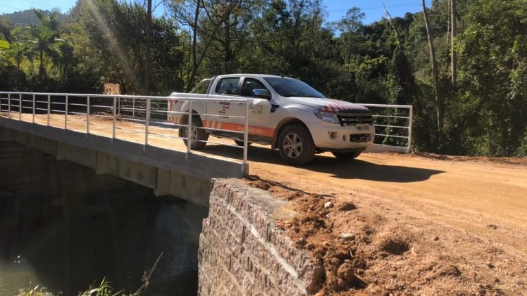 Pontes no Sertão dos Corrêa e no Areado recebem proteção lateral