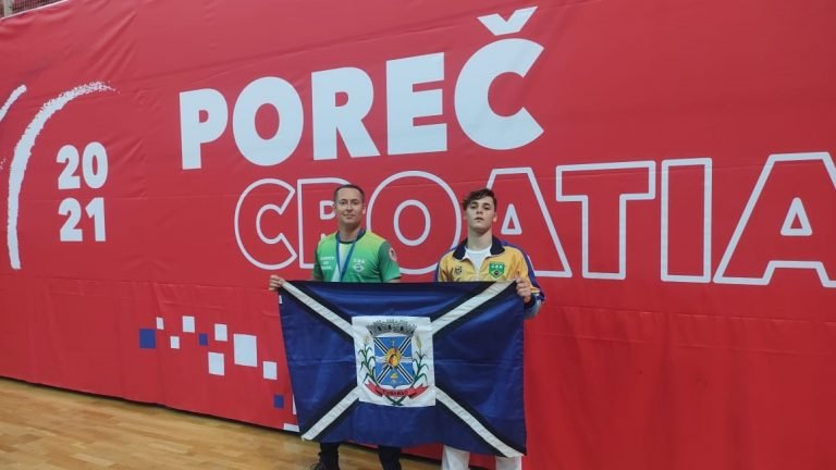 Carateca de Tubarão fica em 7º lugar em torneio mundial Carateca de Tubarão fica em 7º lugar em torneio mundial