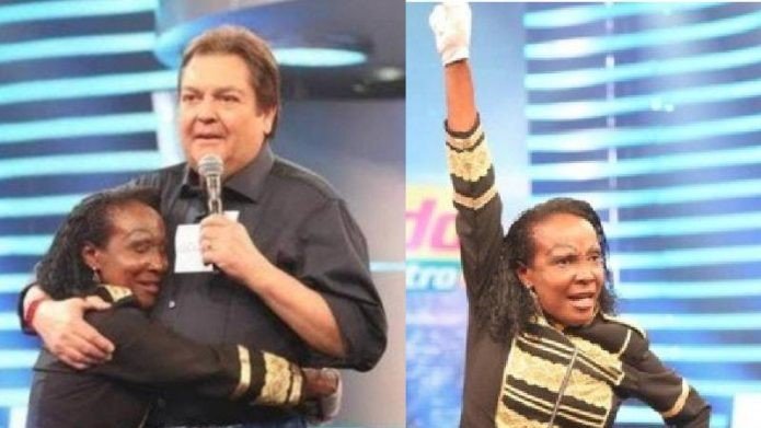 Mary Jackson, ex-animadora do Faustão, entra na faculdade aos 59 anos #Pracegover Na foto, à direita Mary aparece abraçada com Faustão e à esquerda está com o braço direito levantado