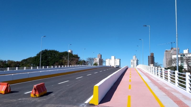 ponte #Pracegover Foto: na imagem há uma ponte
