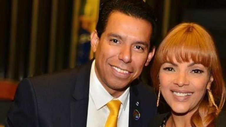 Flordelis é presa em casa acusada de ser mandante da morte do marido no RJ