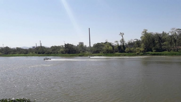 Homem morre afogado durante pescaria com amigo no Rio Tubarão