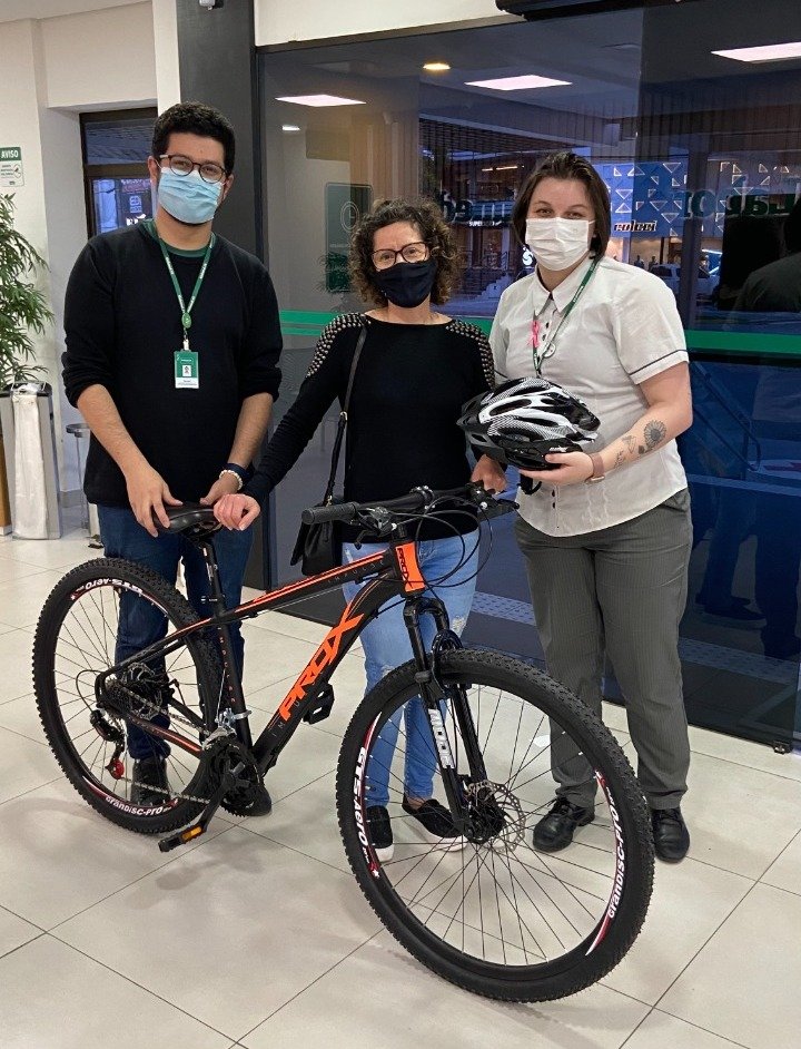 Unimed Tubarão entrega primeiro prêmio