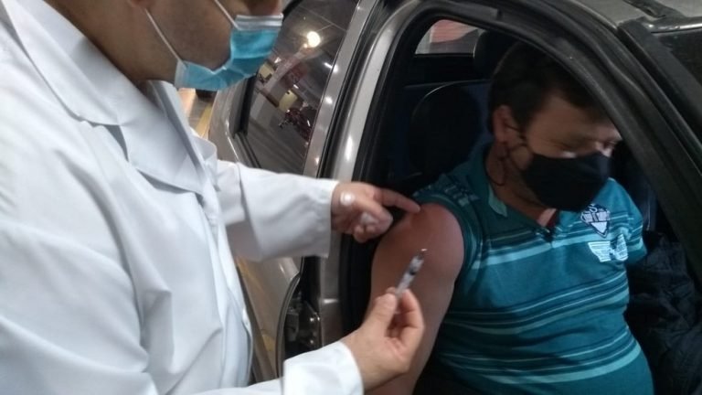 84,58% da população vacinável de Tubarão foi imunizada com a segunda dose