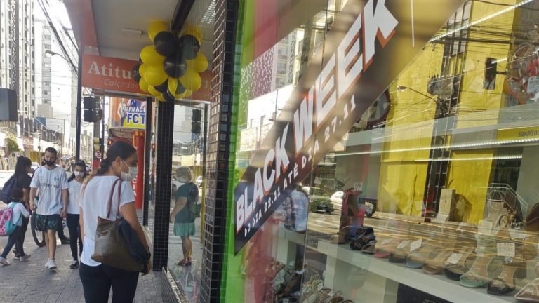 Comércio de Tubarão terá horário especial na Black Friday