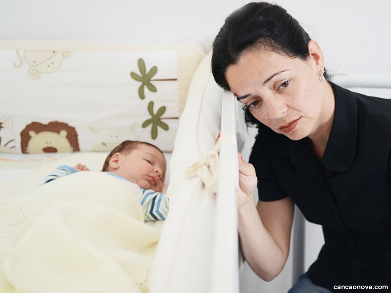 depressão Pracegover foto: na imagem há um bebê e uma mulher