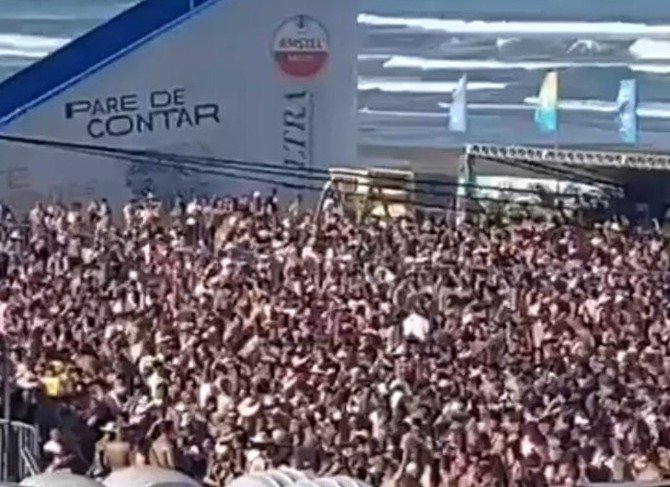 Aglomeração e falta de máscaras fazem evento ser notificado em Laguna