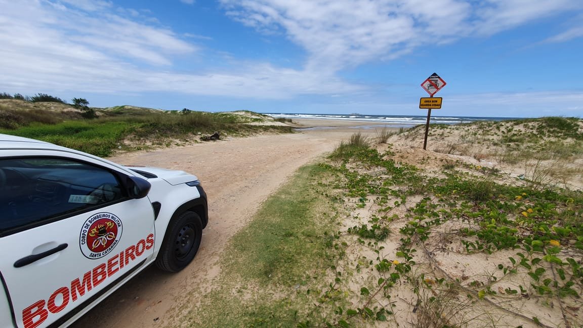 Incidentes acendem alerta para cuidado dos banhistas em optar por locais com proteção