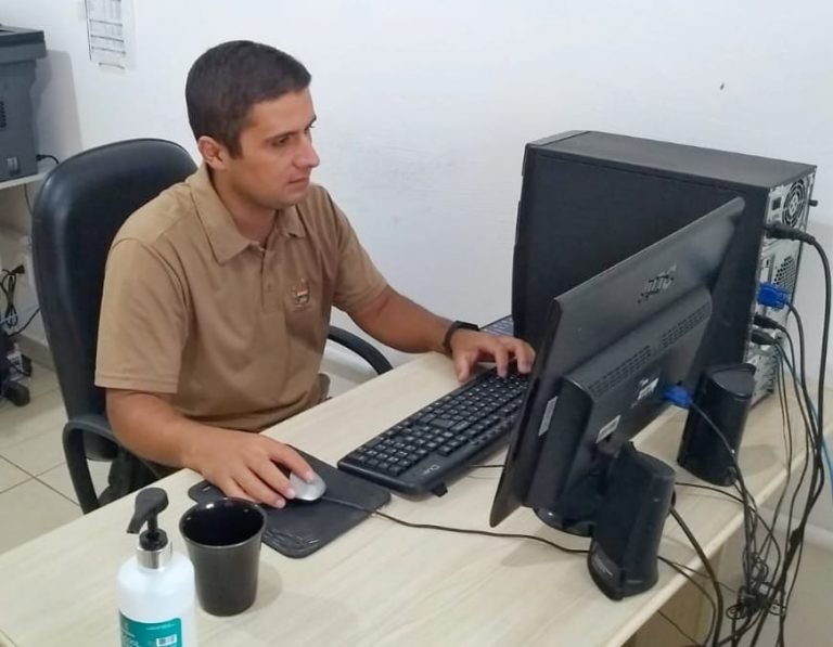 Alvejado durante ocorrência, policial recupera-se e retorna ao serviço