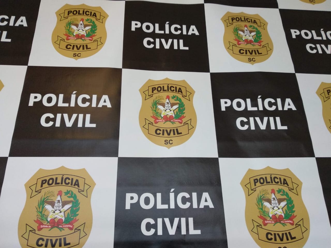 banner2 #PraCegoVer Na foto, o símbolo da Polícia Civil de Santa Catarina