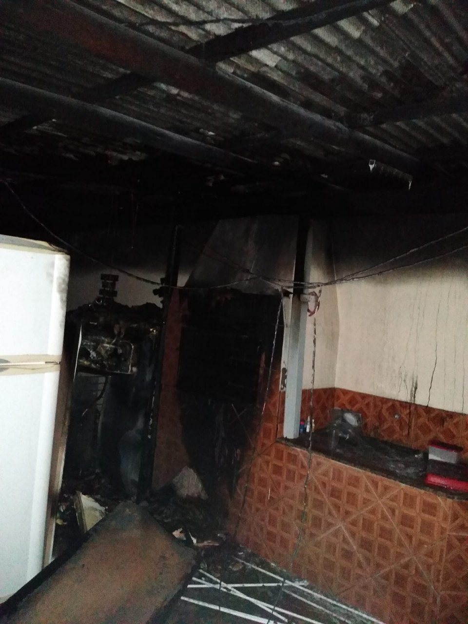 Residência é atingida pelo fogo em Forquilhinha