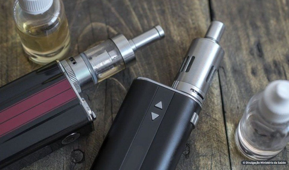Anvisa começa a receber informações sobre cigarro eletrônico