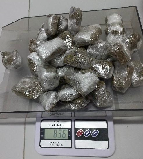Droga Tubarão #PraCegoVer Na foto, uma balança com 8,36 gramas de crack