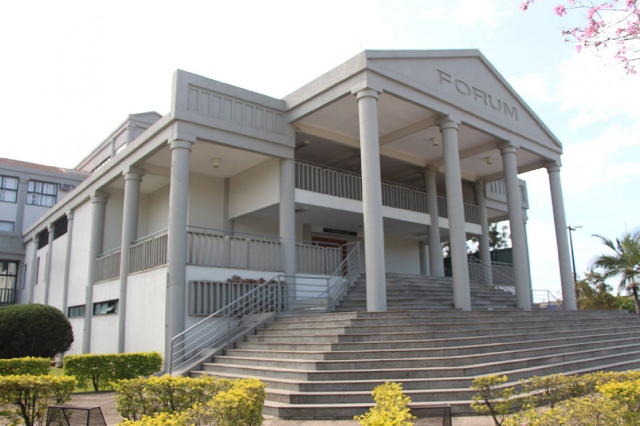 Fórum-Criciúma-Externa #PraCegoVer Na foto, a fachada do Fórum de Criciúma