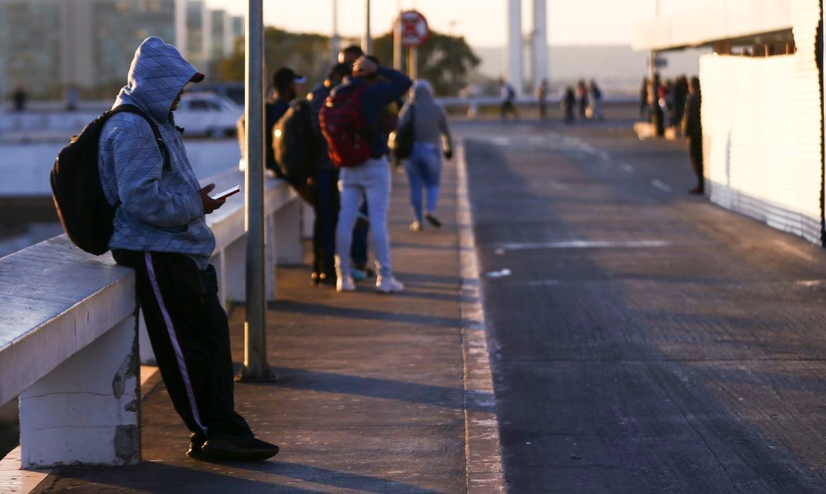 Covid-19 chega ao fim estado de emergência em saúde pública no Brasil