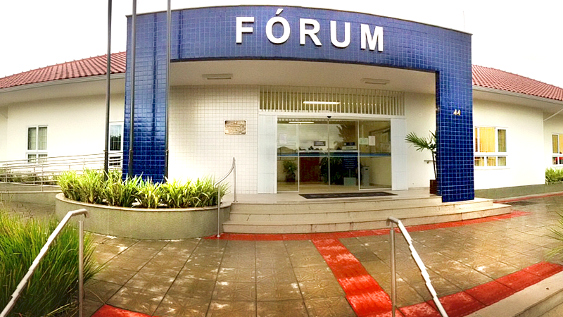fórum de forquilhinha #ParaTodosVerem Na foto, a fachada do Fórum de Forquilhinha