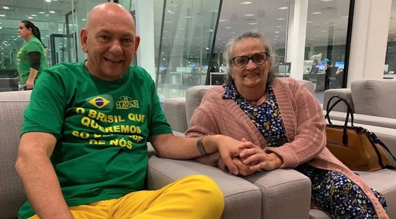 Nena #ParaTodosVerem Na foto, o empresário Luciano Hang e mineira Nena Reimberg