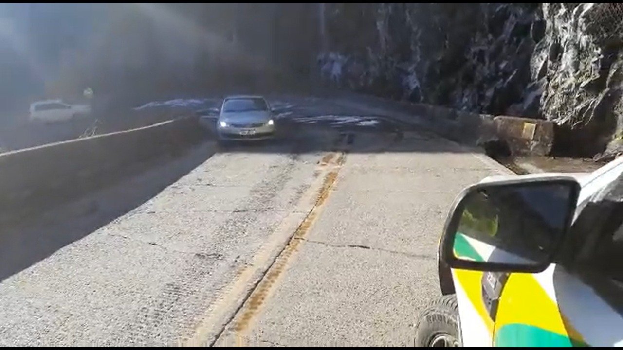 Serra do Rio do Rastro é interditada na madrugada por conta do gelo e liberada pela manhã