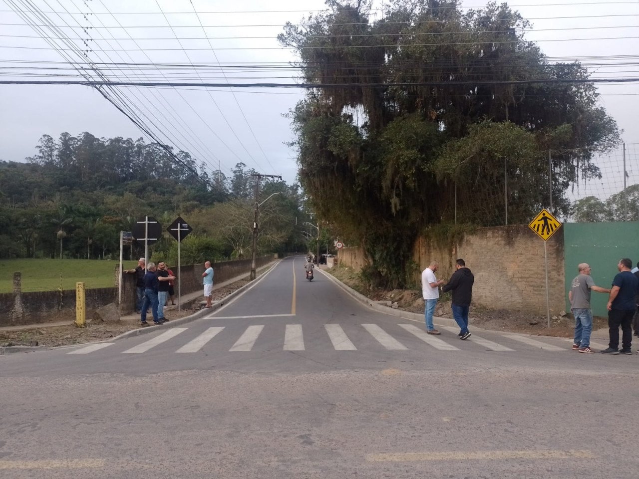 Pavimentação da rua João Bristot é oficialmente entregue
