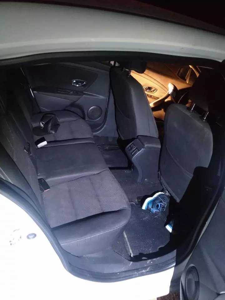 Criança é encontrada seminua em carro e homem é detido em Brusque 01