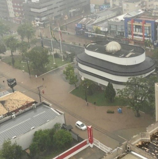 Em menos de uma hora, Tubarão registrou 90 milímetros de chuva