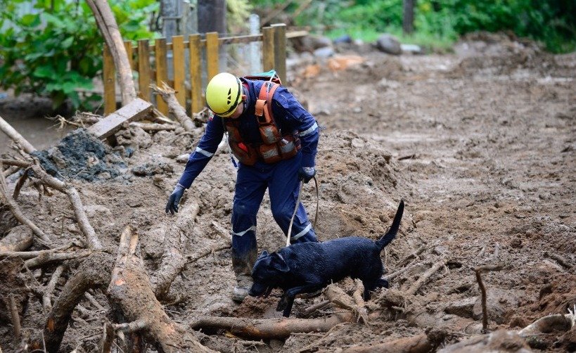 Defesa Civil de Santa Catarina mantém alerta por conta da previsão de chuva para esta sexta-feira