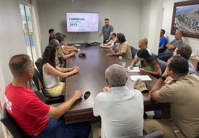 Reunião discute planejamento e segurança do Carnaval 2023, em Laguna