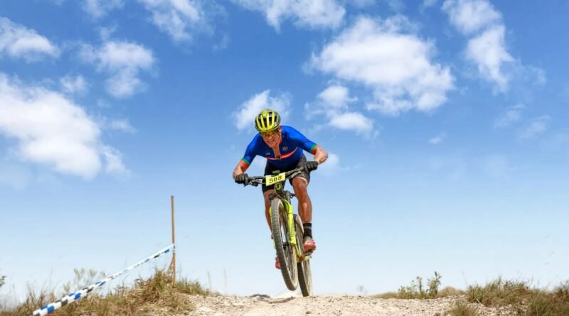 Ciclista representa Tubarão em Ultramaratona Internacional