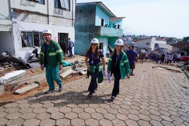 Madrugada de terror em Florianópolis: Caixa d’água estoura, deixa feridos e destruição