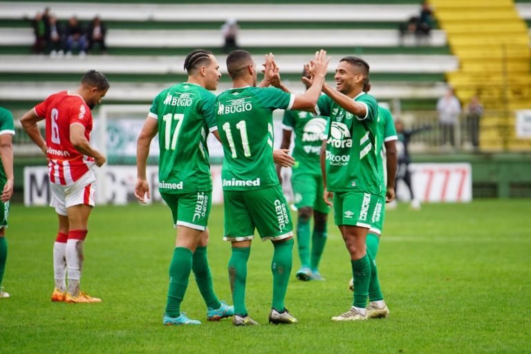 Chapecoense vence Hercílio Luz, na Arena Condá, pela Copa Santa Catarina