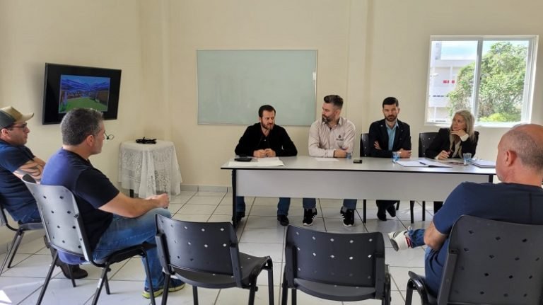 Projeto arquitetônico para Rua Coberta de Gravatal deve ficar pronto em até 15 dias