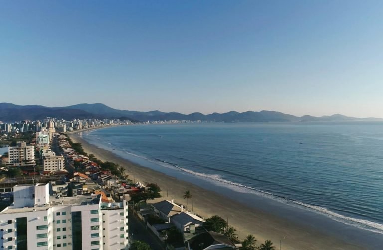 Construtora não pode comercializar apartamentos de prédio sem incorporação imobiliária em Porto Belo