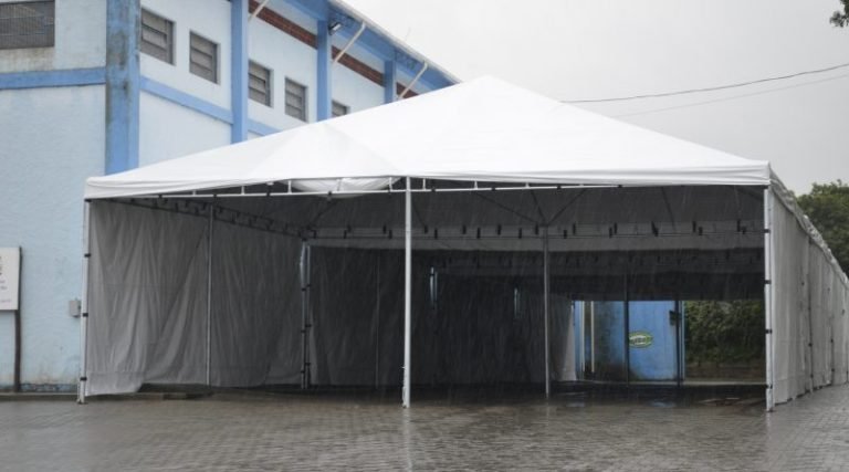 Secretaria de Agricultura reforça estrutura do Mercado do Produtor com tendas provisórias