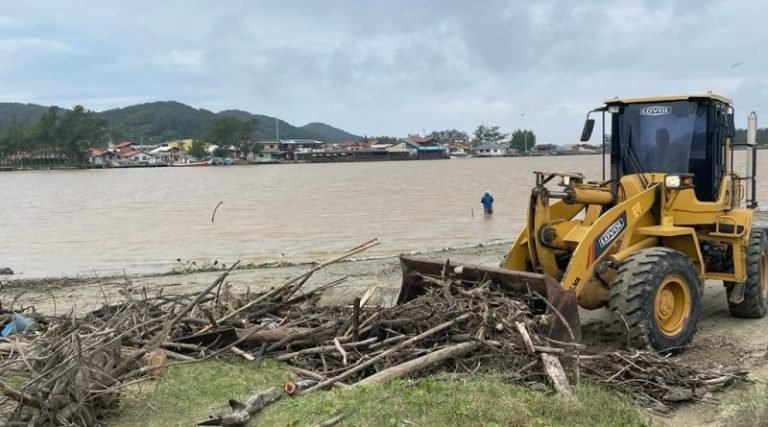 Flama notifica IMA para realização da limpeza da área entre o Porto de Laguna e a Praia da Tesoura