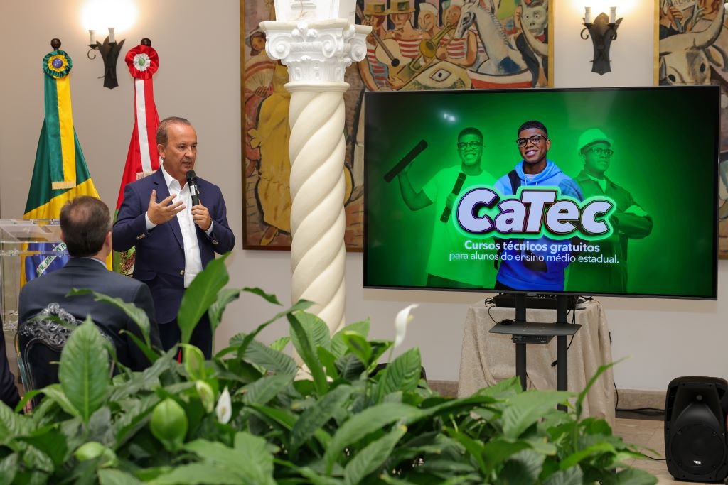 Governador Cursos Técnicos Governador faz apresentação do projeto de profissionalização de estudantes de escolas públicas
