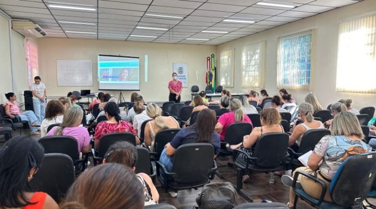 Capacitação em Tubarão sobre compromisso Nacional Criança Alfabetizada: Educação em foco