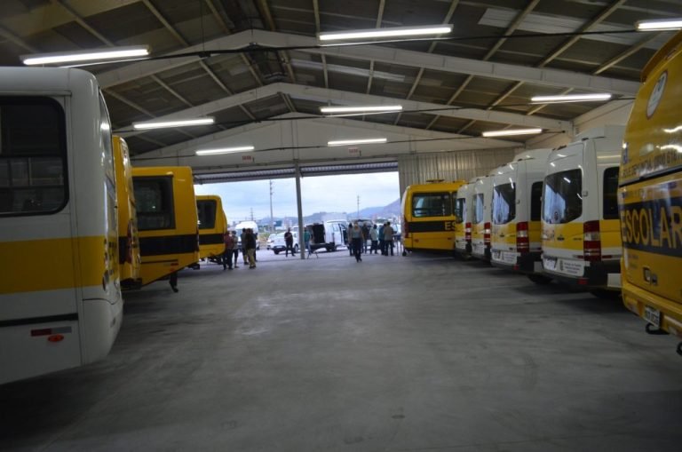 Prefeitura de Tubarão oferece transporte escolar gratuito para alunos da rede municipal