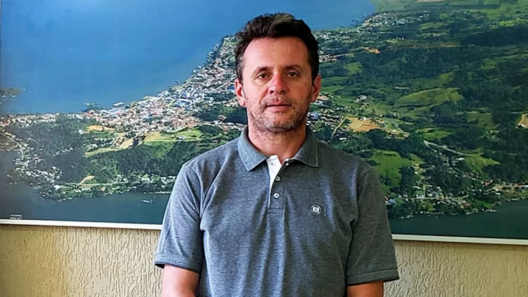 Prefeito de Imaruí retorna ao cargo após um ano afastado pela Operação Mensageiro