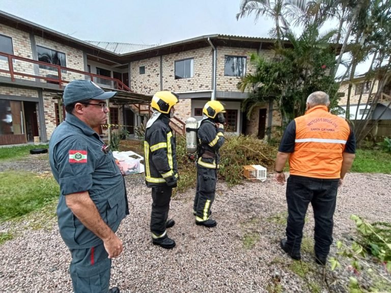 Vazamento de produtos perigosos em pousada de Ibiraquera mobiliza Defesa Civil de Imbituba