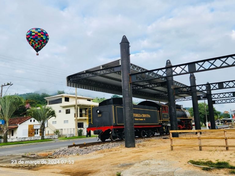 Voo teste de balão em Pedras Grandes é realizado com sucesso