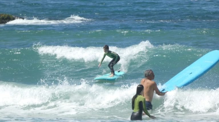 Turistas estrangeiros movimentam Imbituba durante o mês de março