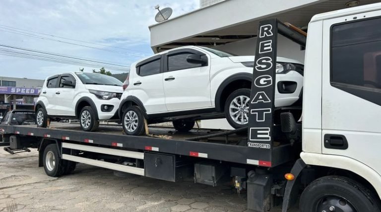 Entrega de veículos beneficia instituições sociais em Laguna