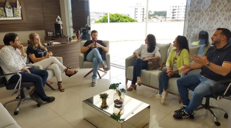 Regulamentação da lei sobre cães da raça Pit Bull em Imbituba