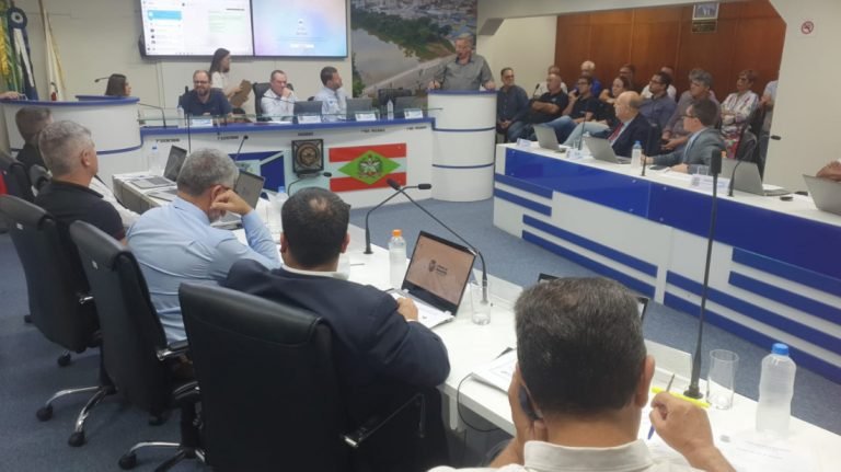 Polêmica em Tubarão com a criação de feriado no dia do aniversário da cidade