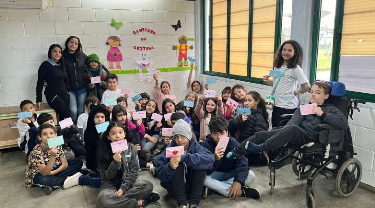 Alunos de Tubarão se mobilizam em apoio às vítimas no RS