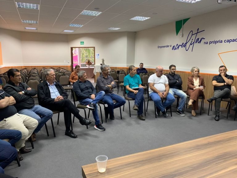 Vereadores discutem permanência da Receita Federal em Araranguá