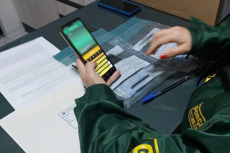 Operação do Gaeco cumpre 11 mandados contra advogados em SC