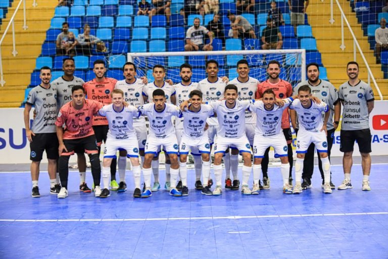 Tubarão Futsal enfrenta Corinthians na Arena Prefeito Estener Soratto