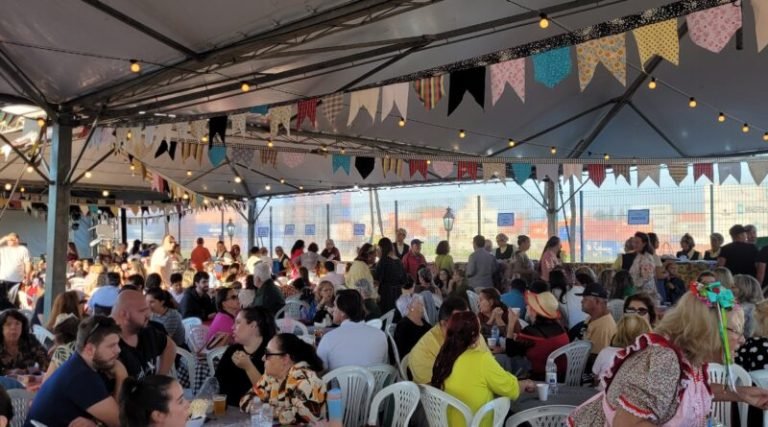 Arraiá do Porto encerra celebrações dos 66 anos de Imbituba